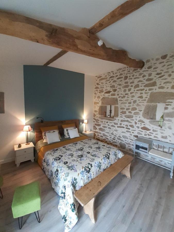 Les Chambres Du Couraud Saint-Aubin-des-Ormeaux Exterior photo